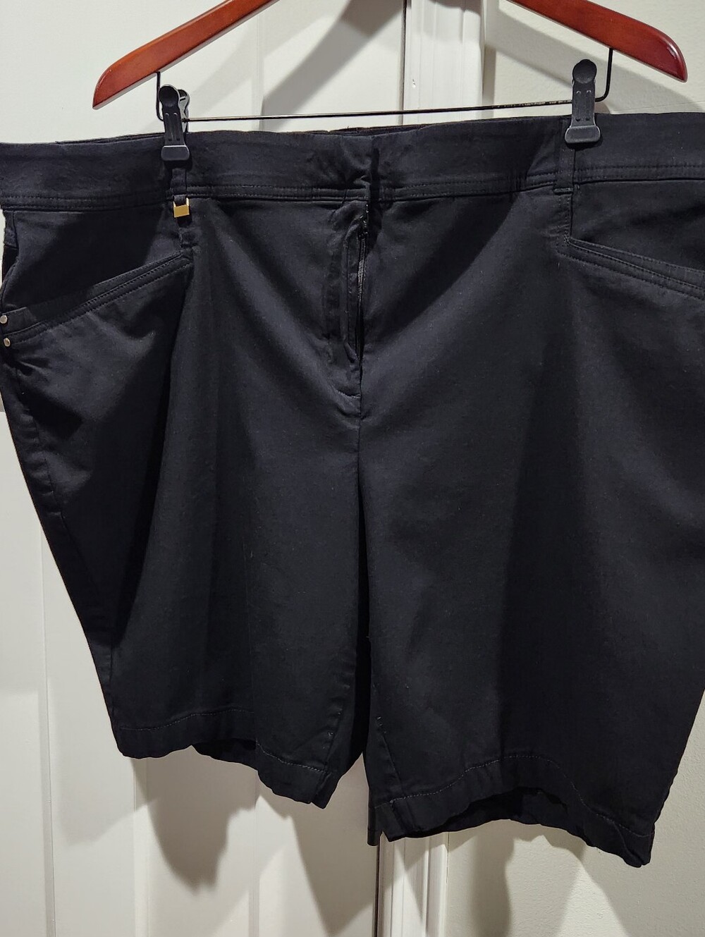 JM Collection Black Women's Bermuda Shorts Stretch Plus Size 26